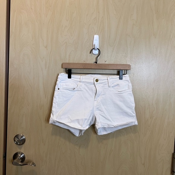 Frame Le Cutoff Shorts - Picture 1 of 5